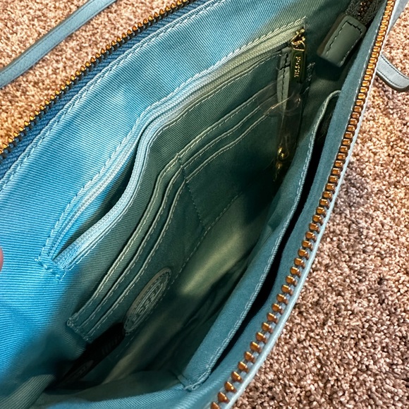 Fossil Crossbody - Picture 3 of 6